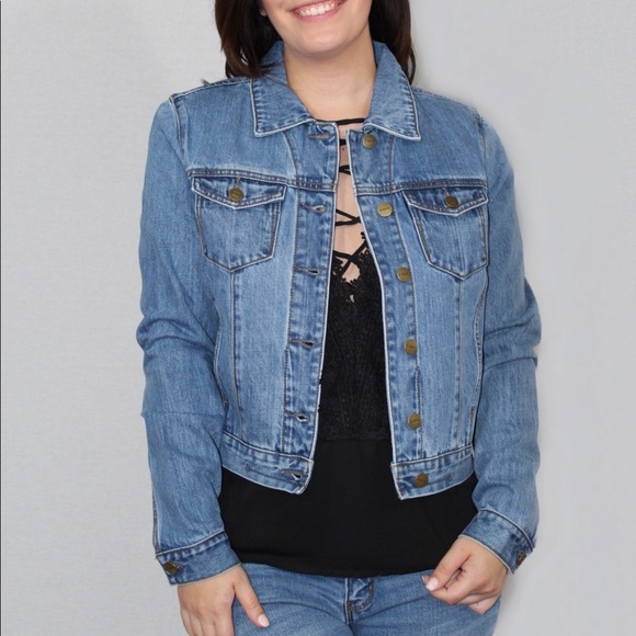 Jackets & Blazers - Light Washed Denim Jacket